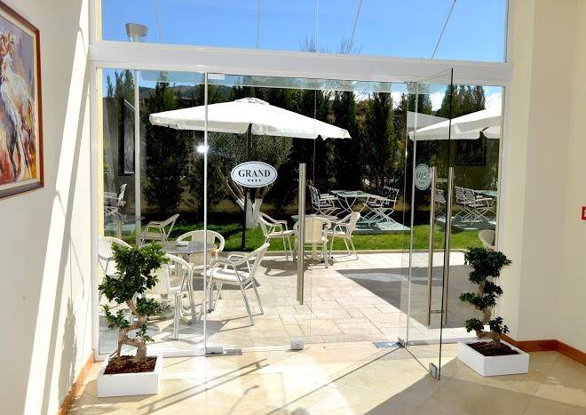 Grand white city hotel berat albania