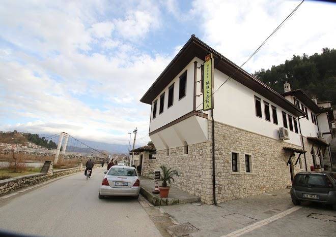 Hotel muzaka