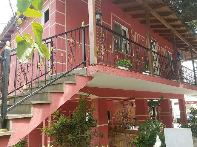 Flora hotel
