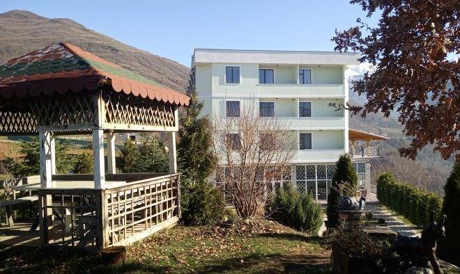Hotel natyra e qete