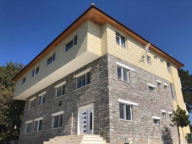 Shkreli resort qafeshtame