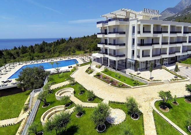Elysium hotel dhermi