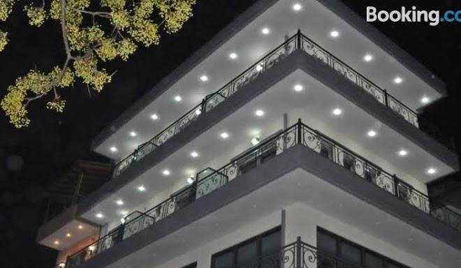 Dream's hotel