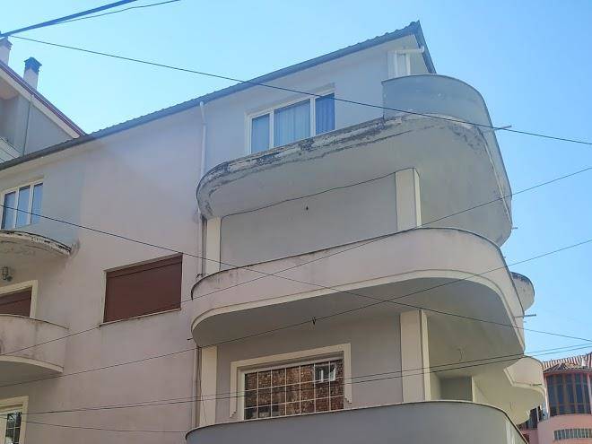 Vila adel