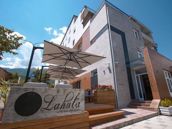 Lahuta hotel