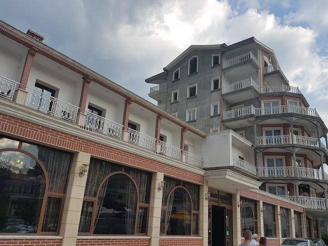 Hotel internacional fushe arrez