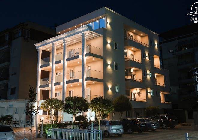 Julius hotel