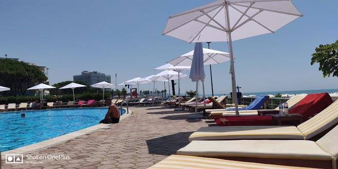 Kastrati hotel