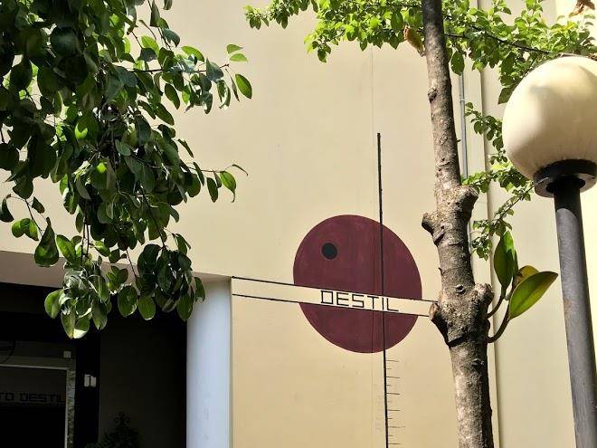 Co work cafe by destil tirana