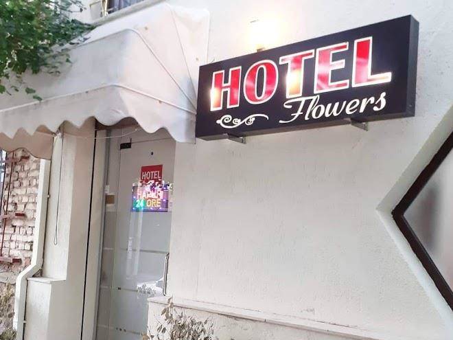 Hotel Flowers Image