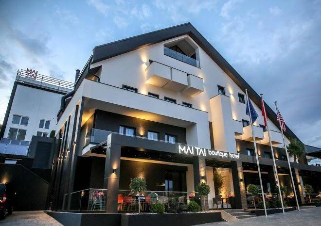 Mai tai resort