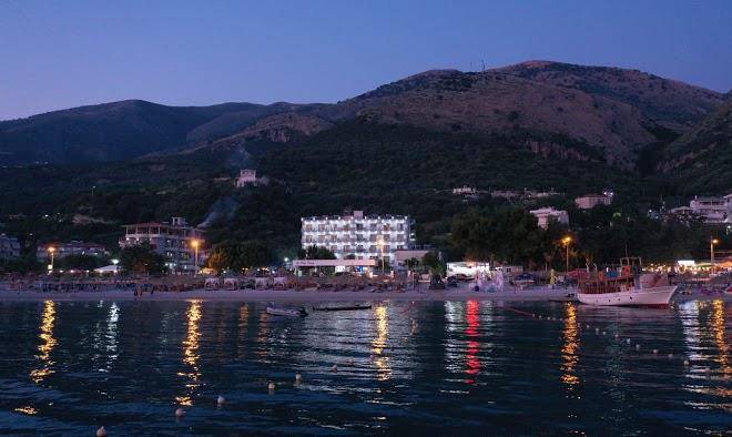 Blue days hotel