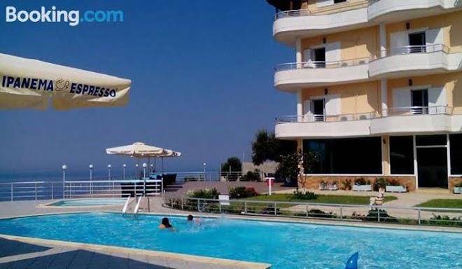 Hotel vila kafe lukove