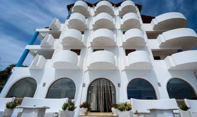 Paradise lukova hotel