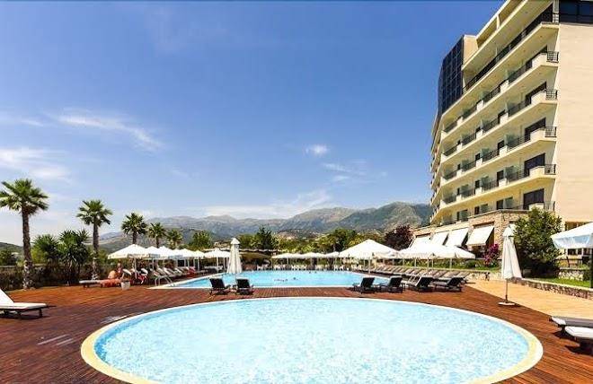 Rapo's resort hotel