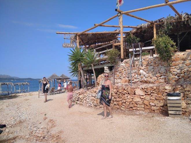 Garden vila veli