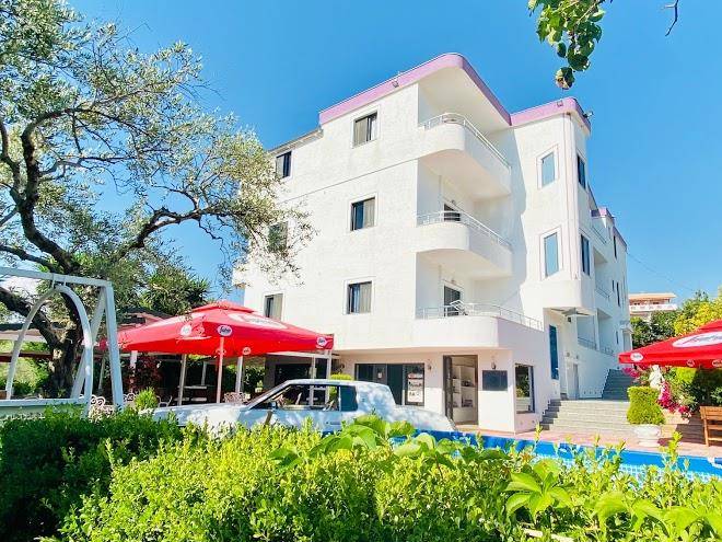 Vila park bujari hotel ksamil