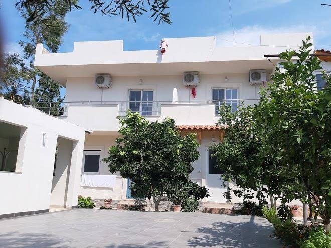 Vila geri