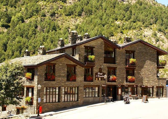 Hotel L'ermita Image