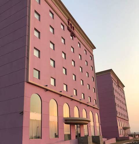 Iu hotel uige