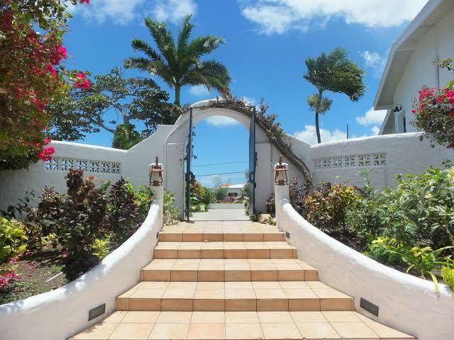 Trade winds hotel