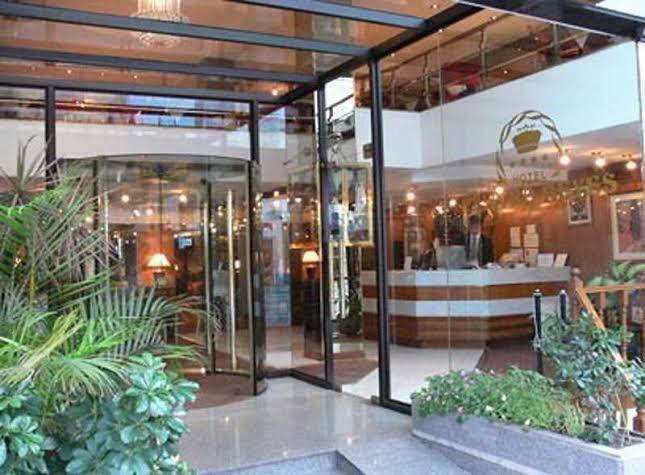 Hotel cuatro reyes