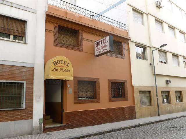 Hotel los robles