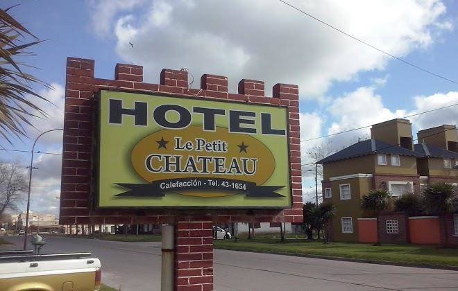 Hotel le petit chateau