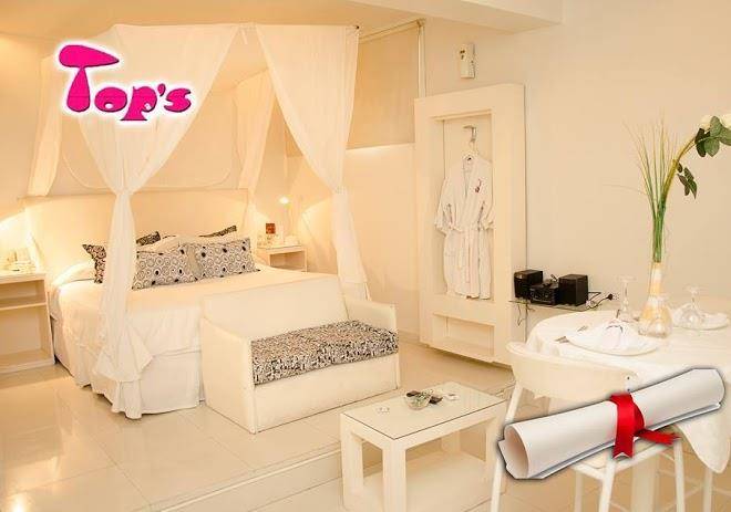 Hotel tops
