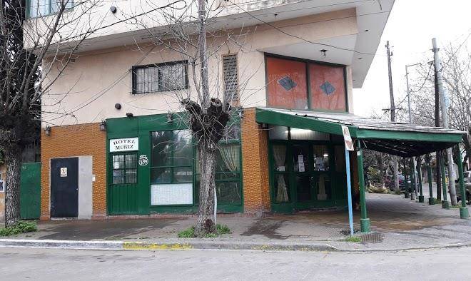 Muniz Hotel