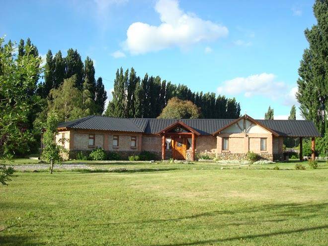 Cabanas y hosteria chacra corral