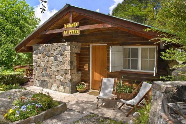 Cabanas ta pefka