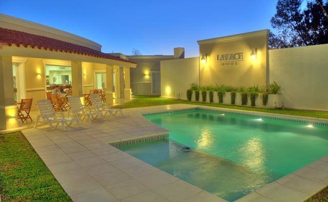 Laplace hotel