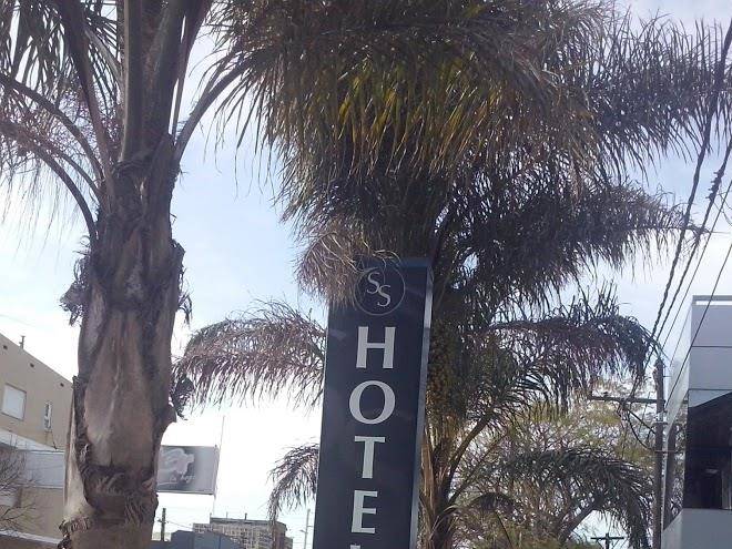 Hotel samaran suites