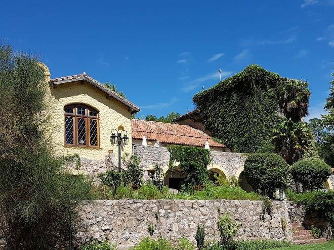 La fonda de cruz chica
