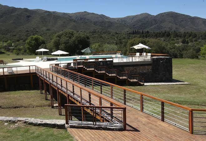 Tres pircas hotel & spa estancia don segovia