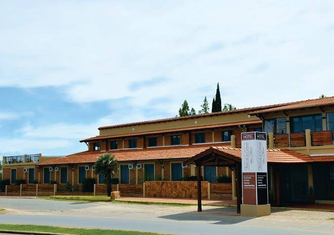 Hotel de la canada mina clavero