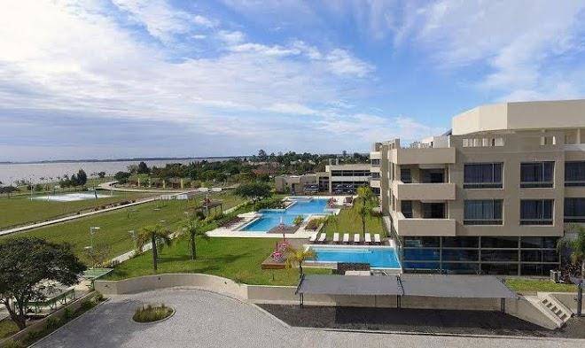 Arena resort