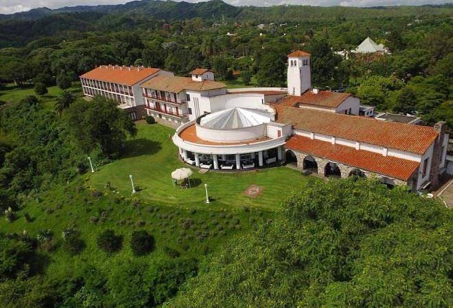 Hotel altos de la vina