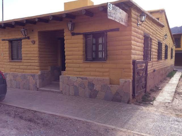 Hosteria y cabanas las tinajas