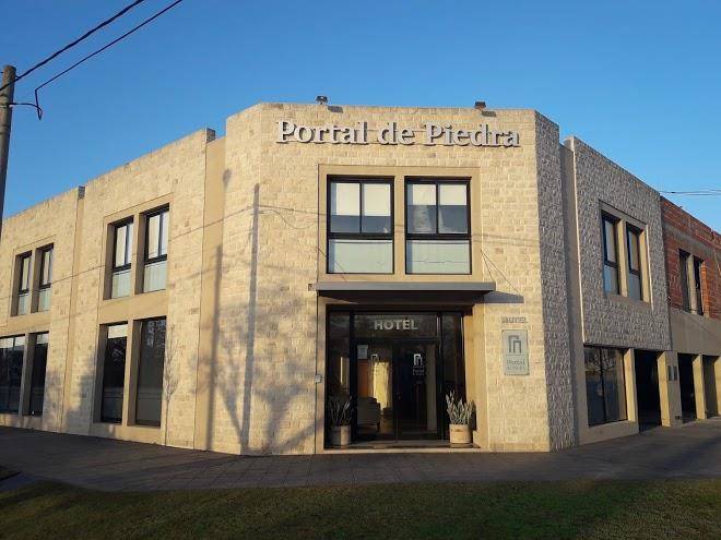 Hotel portal de piedra
