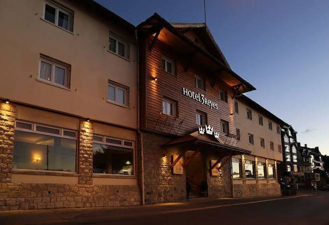 Hotel tres reyes