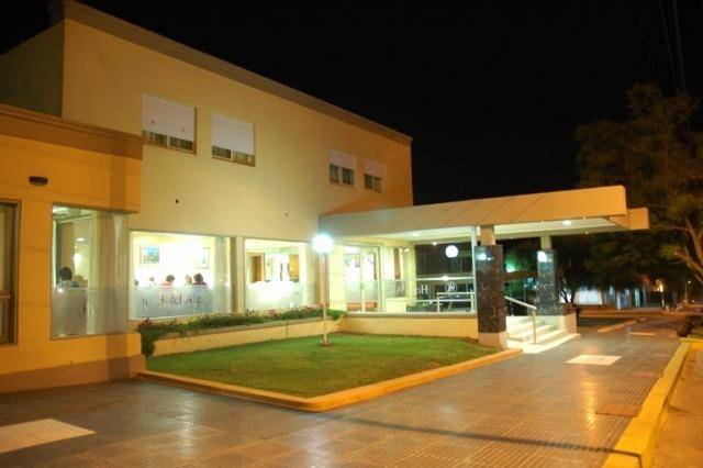 Hotel algarrobo