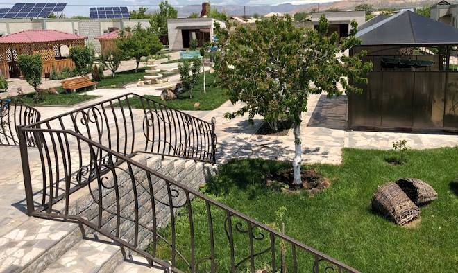Ralina restaurant and hotel