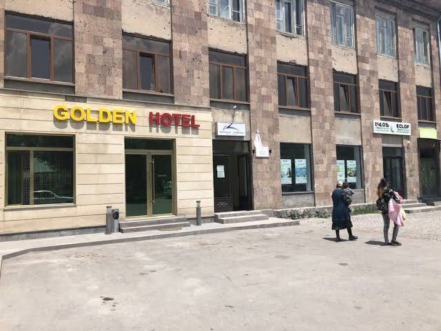 Golden hotel