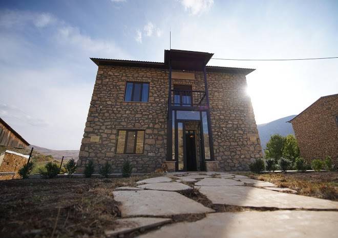 Gnishik Visitor Center Image