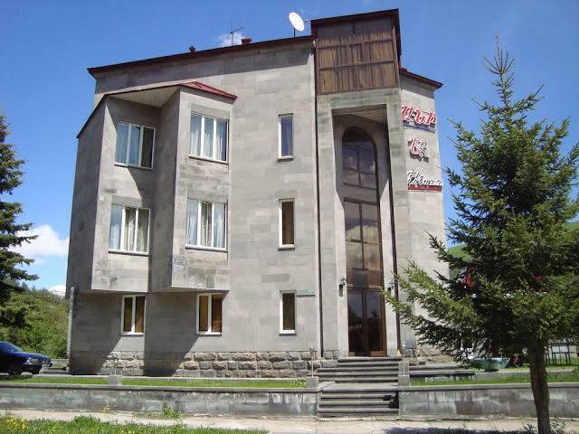 Hotel ani
