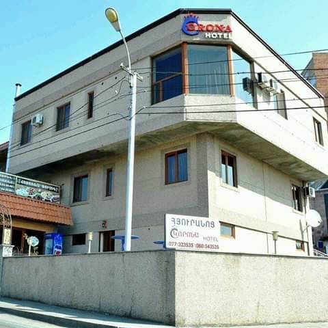 Corona hotel