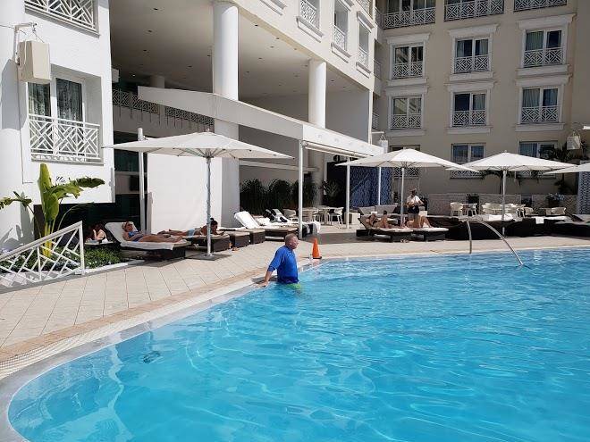 Renaissance marina hotel