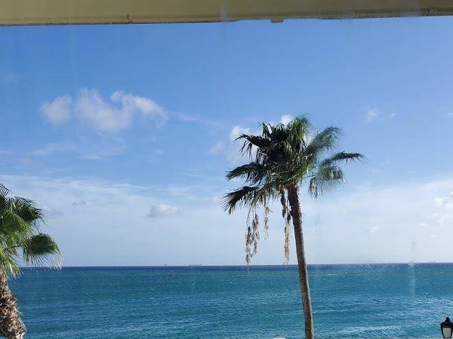 Renaissance ocean suites